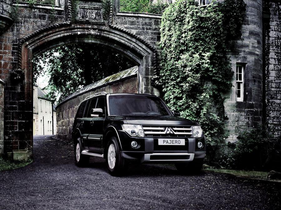  Mitsubishi Pajero 5-Door 2006 года  (фото 13 из 38)